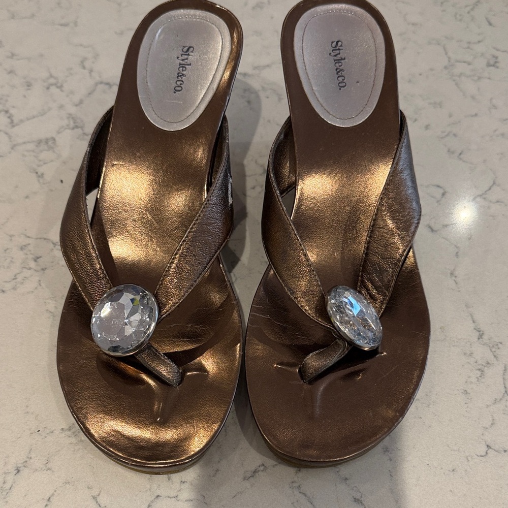 Style & Co. Metallic Brown Sandals with Gemstone Detail. Size 7.5